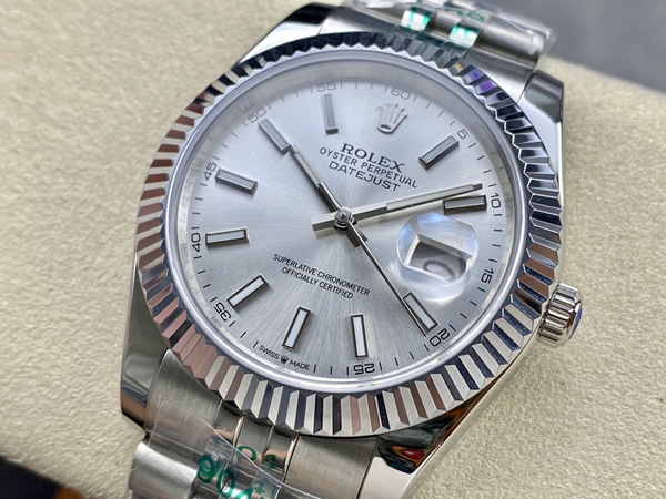 激安ロレックス背面デザイン